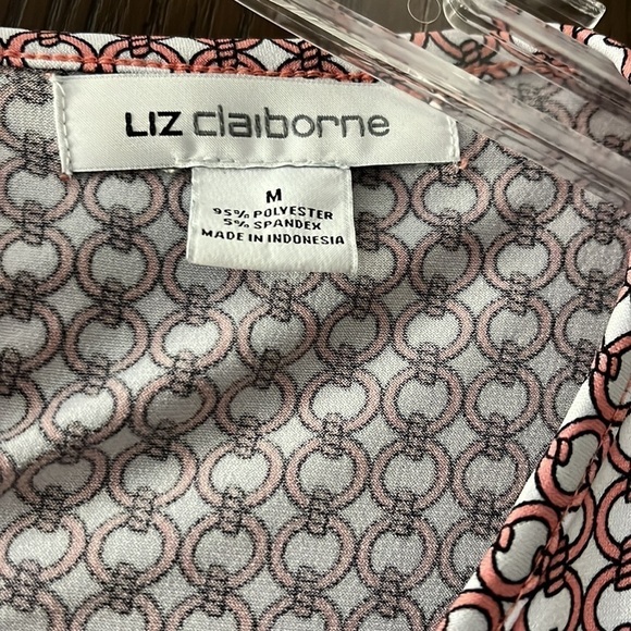 Liz Claiborne sleeveless blouse. - Picture 3 of 5
